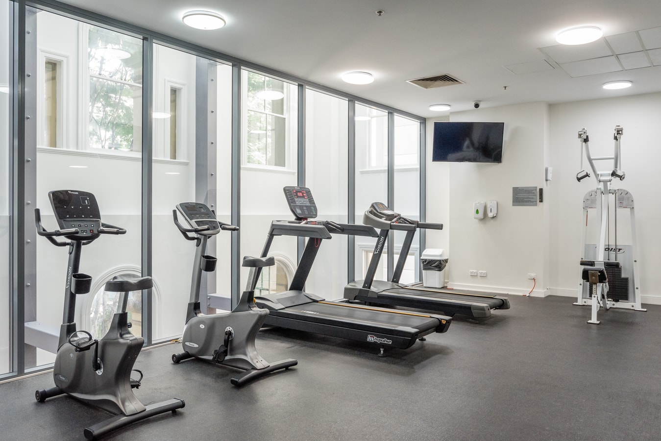 Modern 2BR in Brisbane CBD | Pool | Gym | Parking 15 Serain Residences