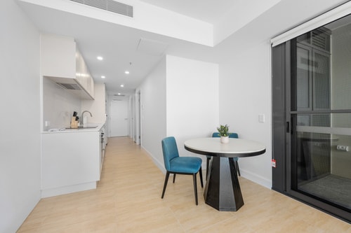 Stylish 1BDR Sunlit Apartment w Rooftop Pool & Gym 19 Serain Residences