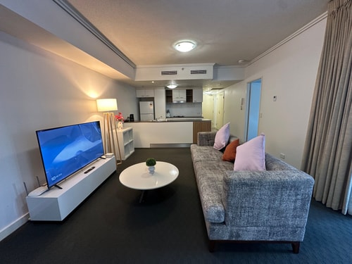 Modern CBD 2 Bedroom Apartment with Free Parking 0 Serain Residences
