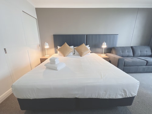 Comfortable Studio 3-min Walk to Chatswood Station 15 Serain Residences