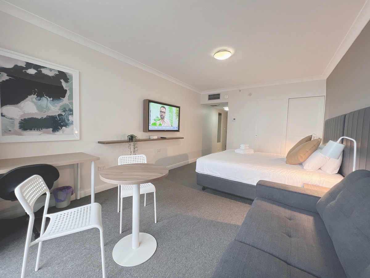 Comfortable Studio 3-min Walk to Chatswood Station 12 Serain Residences