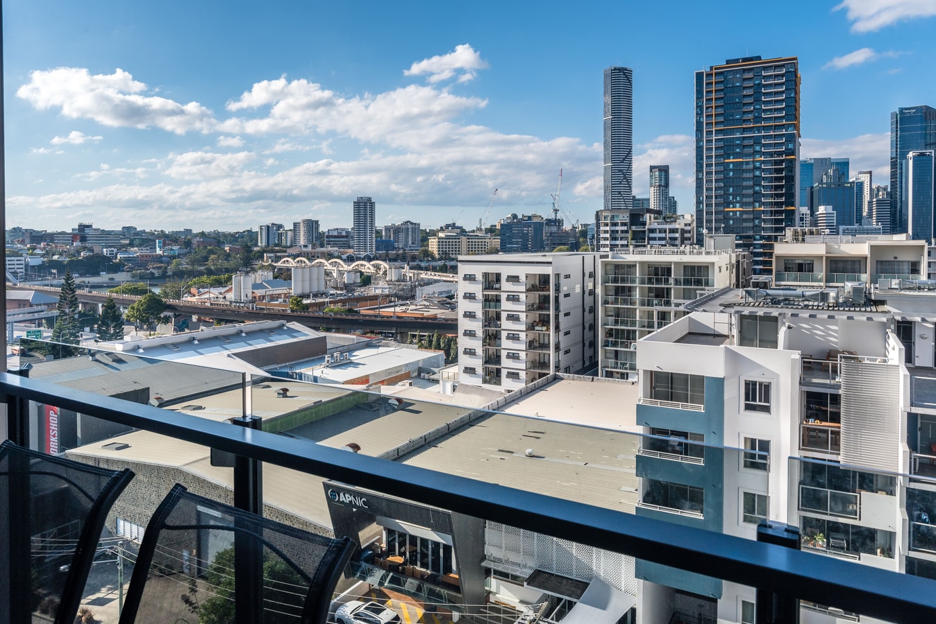 Great Location 1Bedroom w/Parking South Brisbane 18 Serain Residences