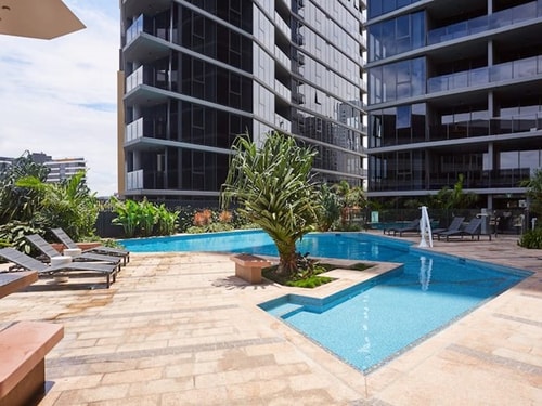 Central Located 1BR w/Parking | Near CBD & Transit 16 Serain Residences