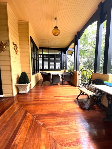 Leura's Magical Manderley - 2 Bedroom Unit 8 Serain Residences