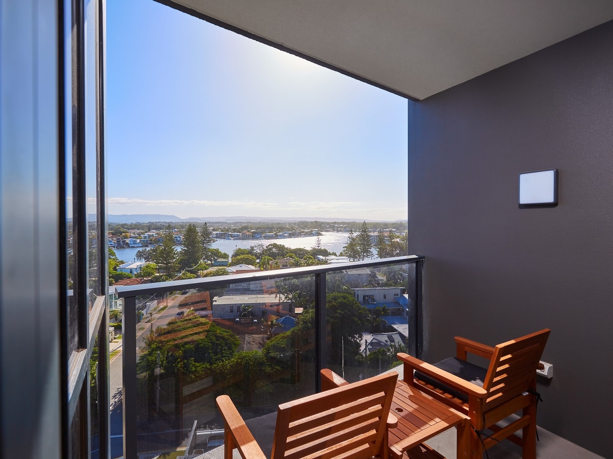 Stylish and Cozy 1Bedroom Home with Splendid View 5 Serain Residences