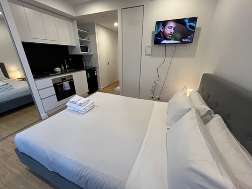 Central Located Cozy Studio in South Brisbane 3 Serain Residences