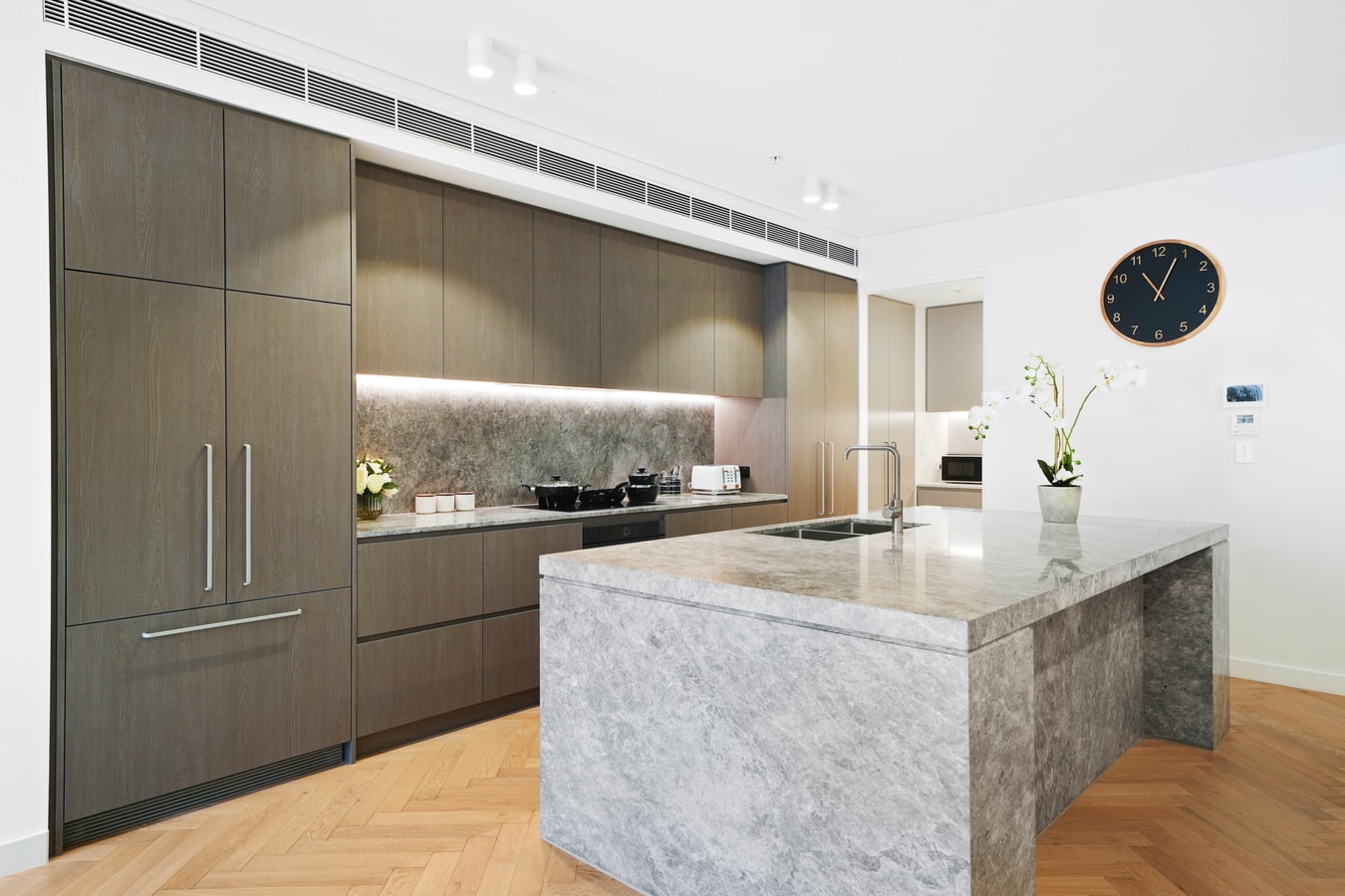 Stylish Sandringham Urban Townhouse by Hyde Park 1 Serain Residences