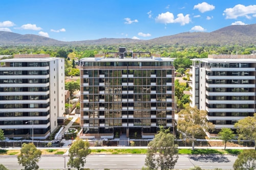 Fresh 2BR Stay | Parking | 7min Walk to Tram 26 Serain Residences