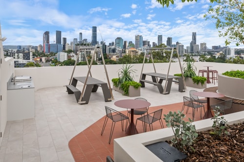 Riverside Modern 2BR East Brisbane w/Parking 24 Serain Residences