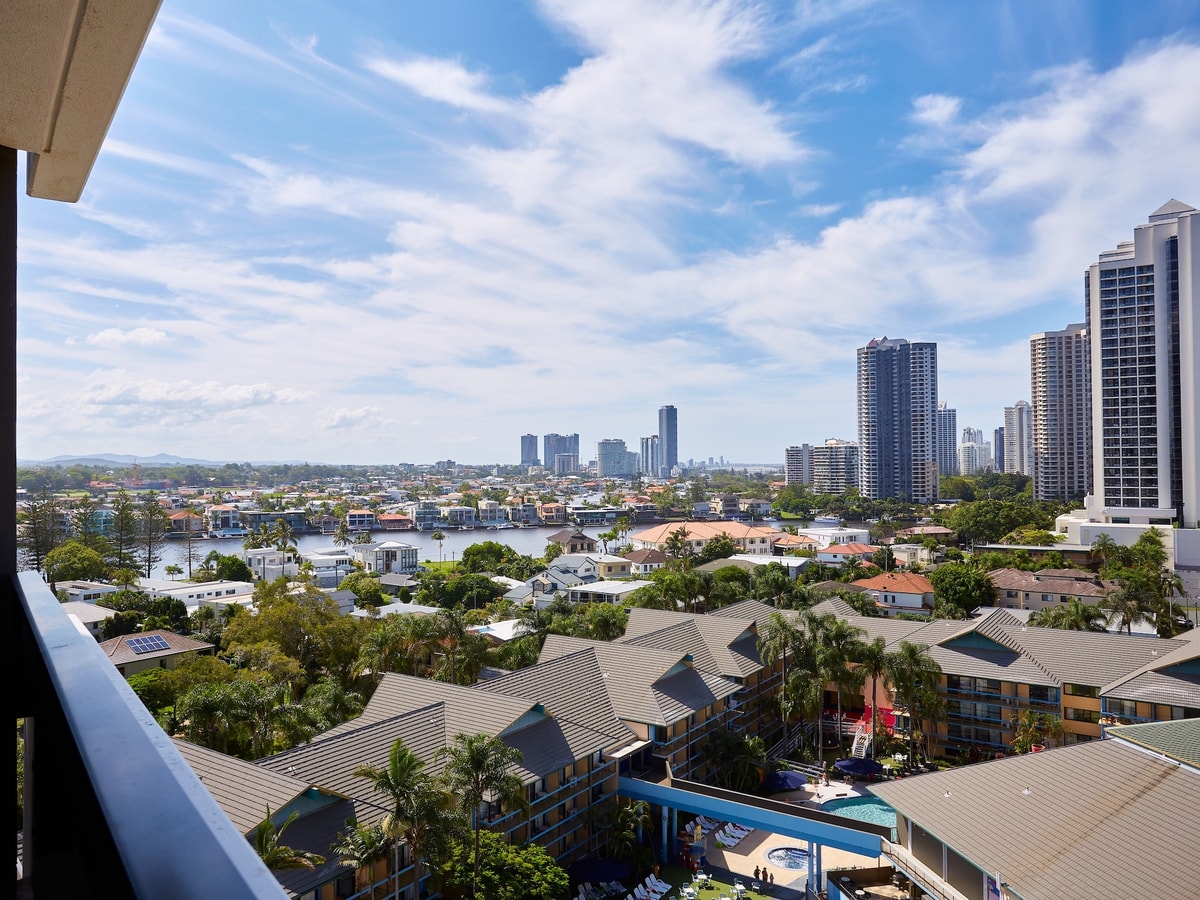 Mordem 2 bedroom Apartment in Central Surfers 4 Serain Residences