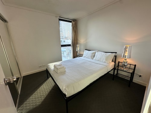 Modern CBD 2 Bedroom Apartment with Free Parking 10 Serain Residences