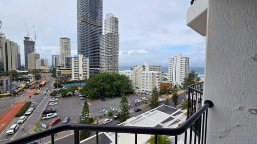 Central Located 2 Double-bed Hotel Room in Surfers 2 Serain Residences