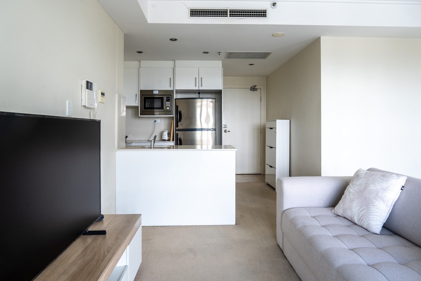 Comfy 1BDR Apt 3 minutes to Train Station Burwood 8 Serain Residences