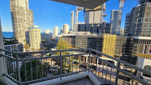 Sea View 1Bedroom Central Crown Building w/Parking 22 Serain Residences