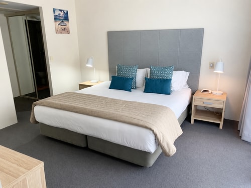 Iconic 1-Bedroom Crown Towers Apt | Resort Stays 6 Serain Residences