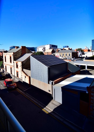 3BR Townhouse in Heart of Adelaide with Parking 9 Serain Residences