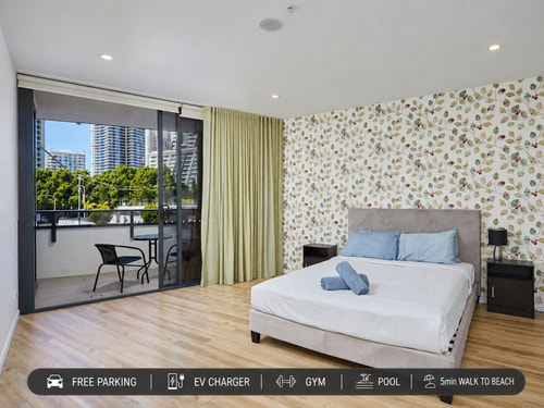 Cozy 2 Bedroom Apartment+study located in Surfers 0 Serain Residences