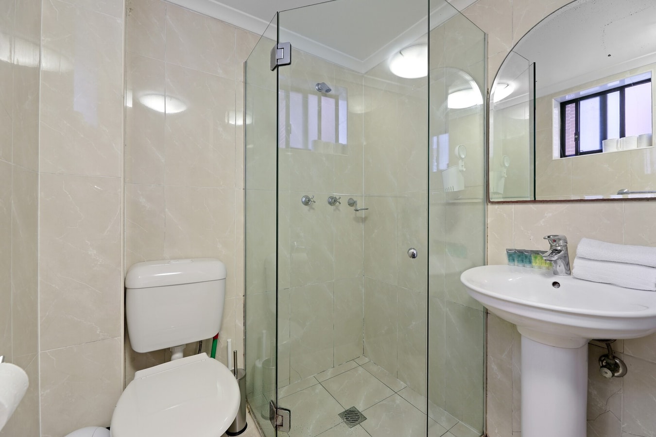 Cozy & Convenient Studio Apartment Close to USYD 6 Serain Residences