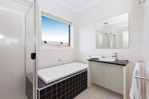 3 bedroom Townhouse next to River East Melbourne 15 Serain Residences
