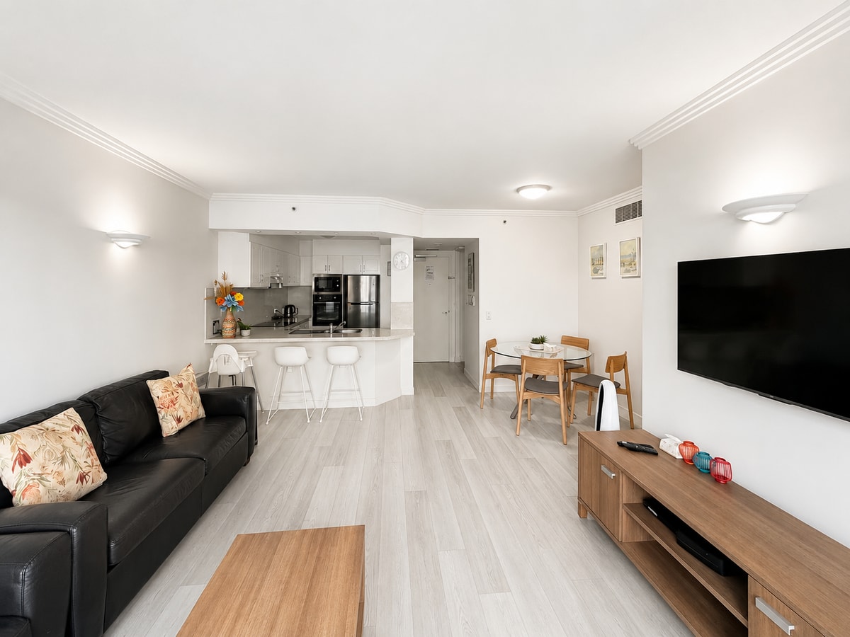 Crown Towers Stunning 1Bedroom Apt 3-min to Beach 12 Serain Residences