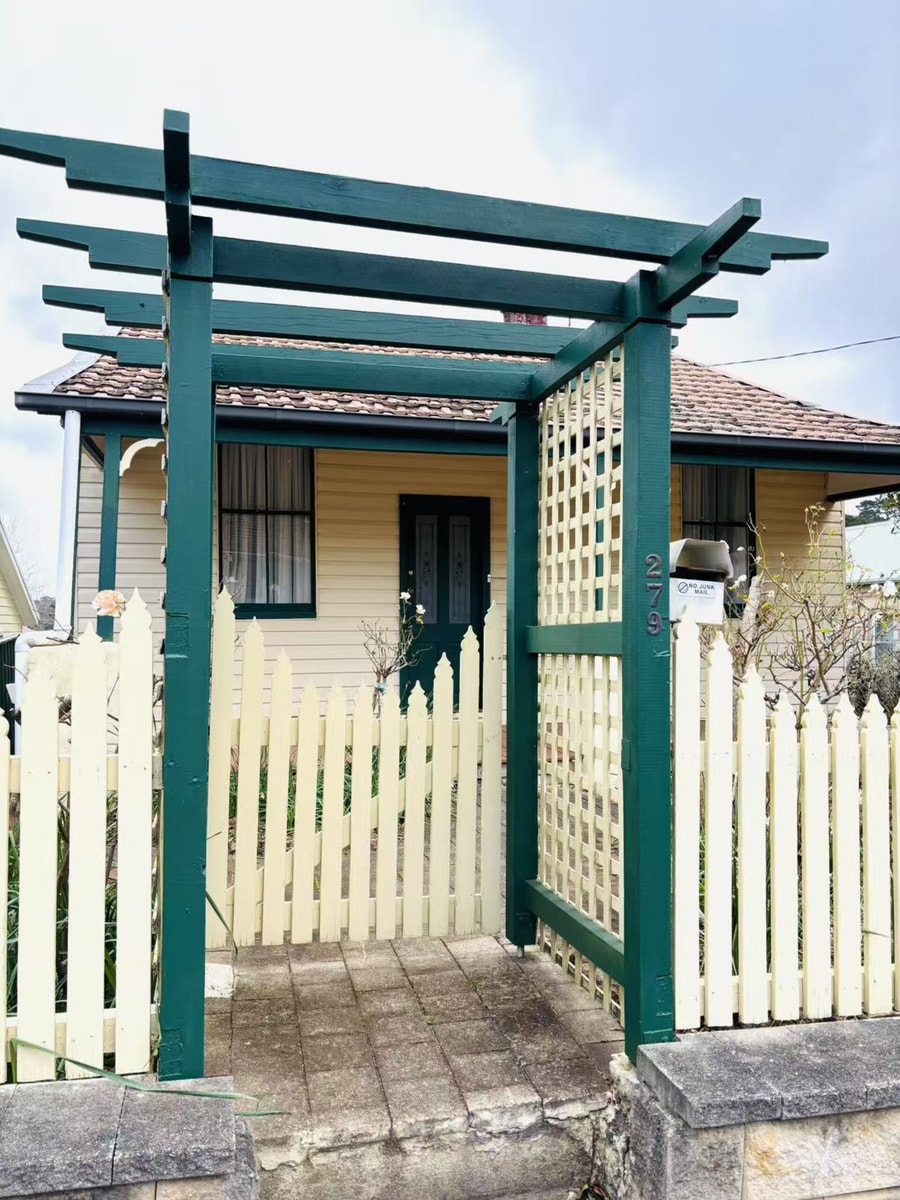 3BDR Blue Mountains Hideaway in Central Katoomba 13 Serain Residences