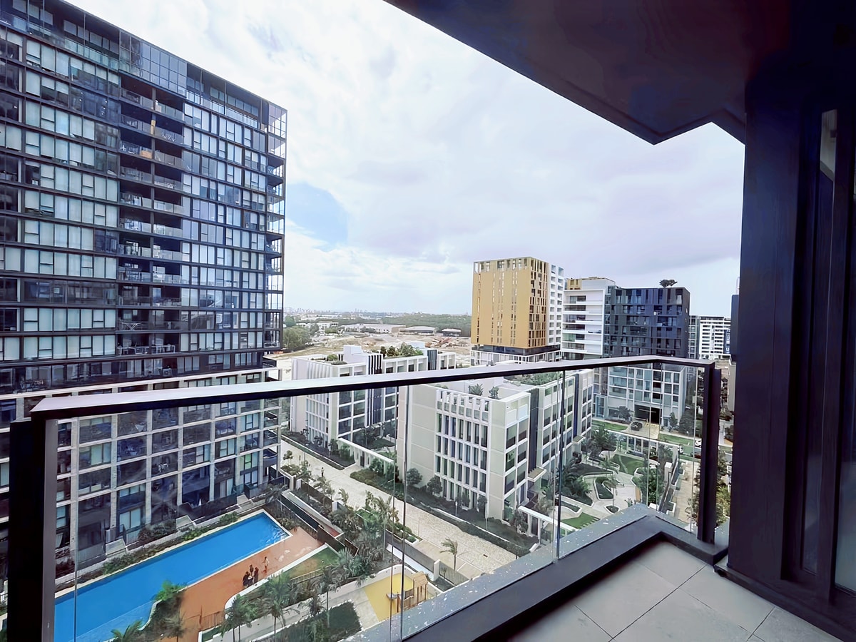 Stylish 1BR | Pool, Gym & Parking by Olympic Park 15 Serain Residences