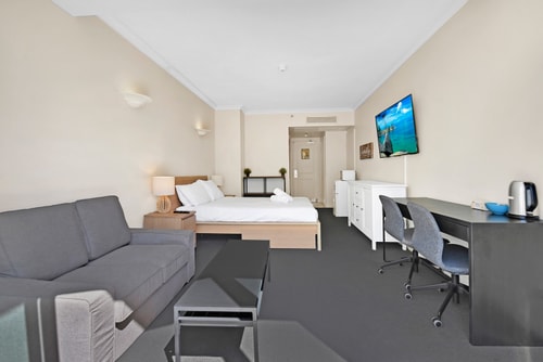 Queen Studio | 100m to Beach & Tram @ Legend Hotel 2 Serain Residences