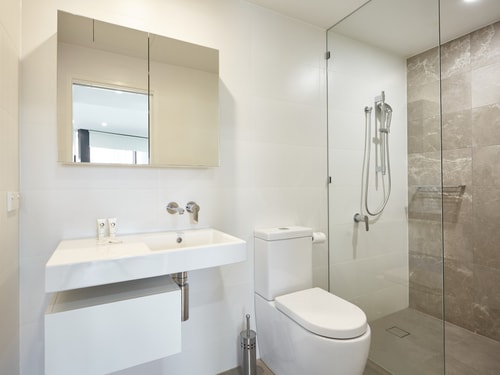 Modern 1-Bedroom Apartment in Central Gold Coast 7 Serain Residences