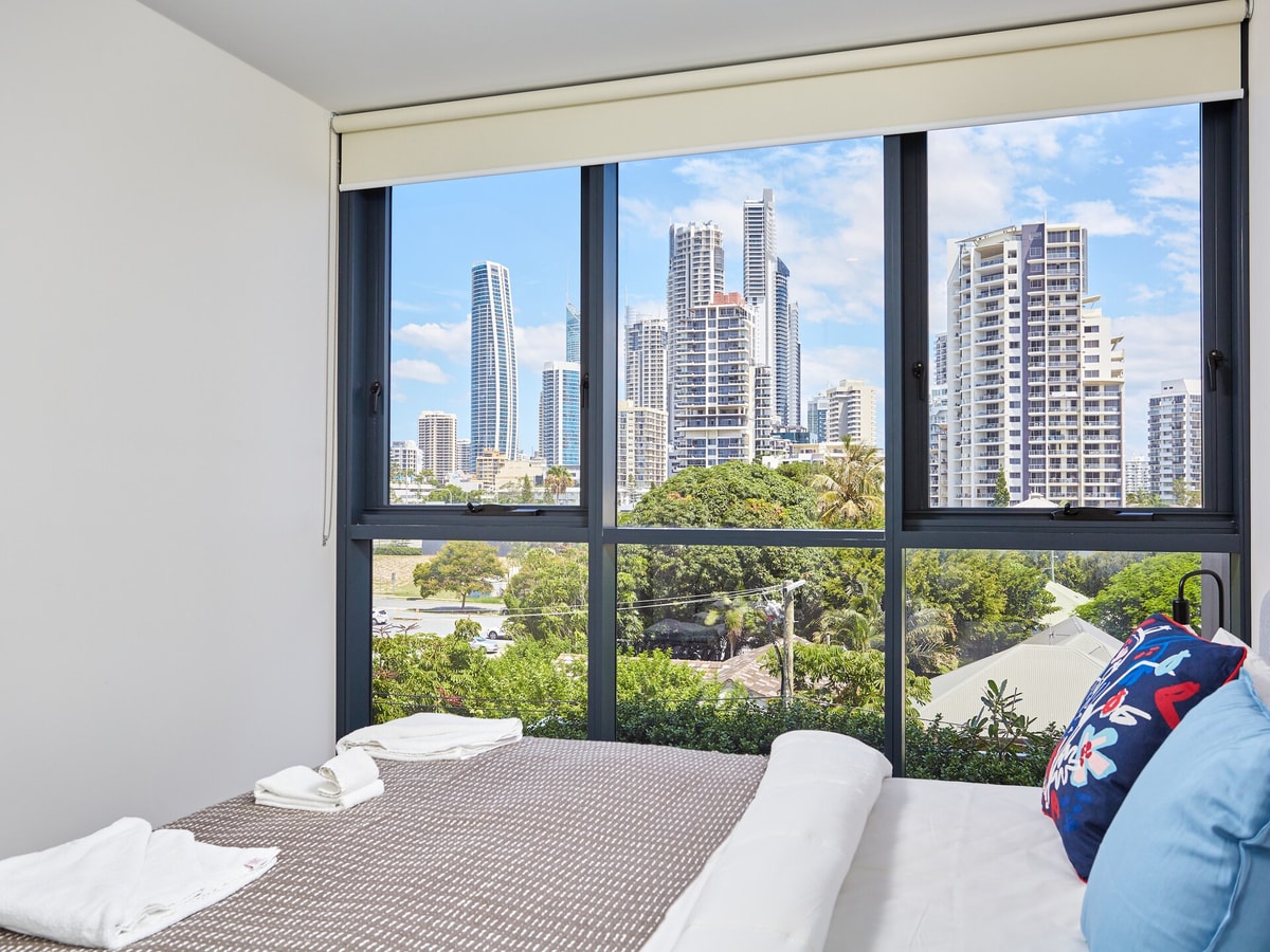 Modern 1-Bedroom Apartment in Central Gold Coast 6 Serain Residences