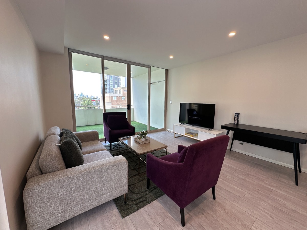 Spacious City View 3BR Loft Apartment | Parking*2 2 Serain Residences