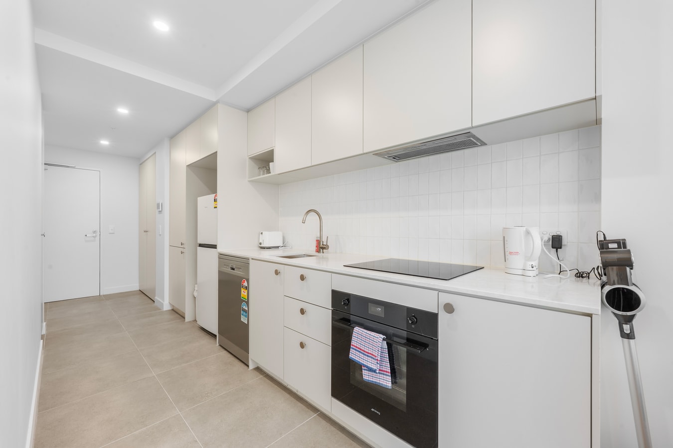 Modern & Cozy 1-Bedroom Apartment in Phillip 11 Serain Residences