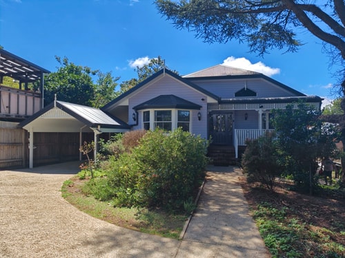1BR Retreat Steps from Blue Mountains Highlights 14 Serain Residences