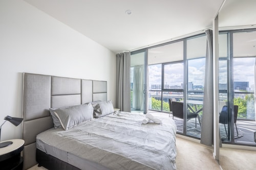 Two bedroom Apartment Next to Canberra Centre 1 Serain Residences