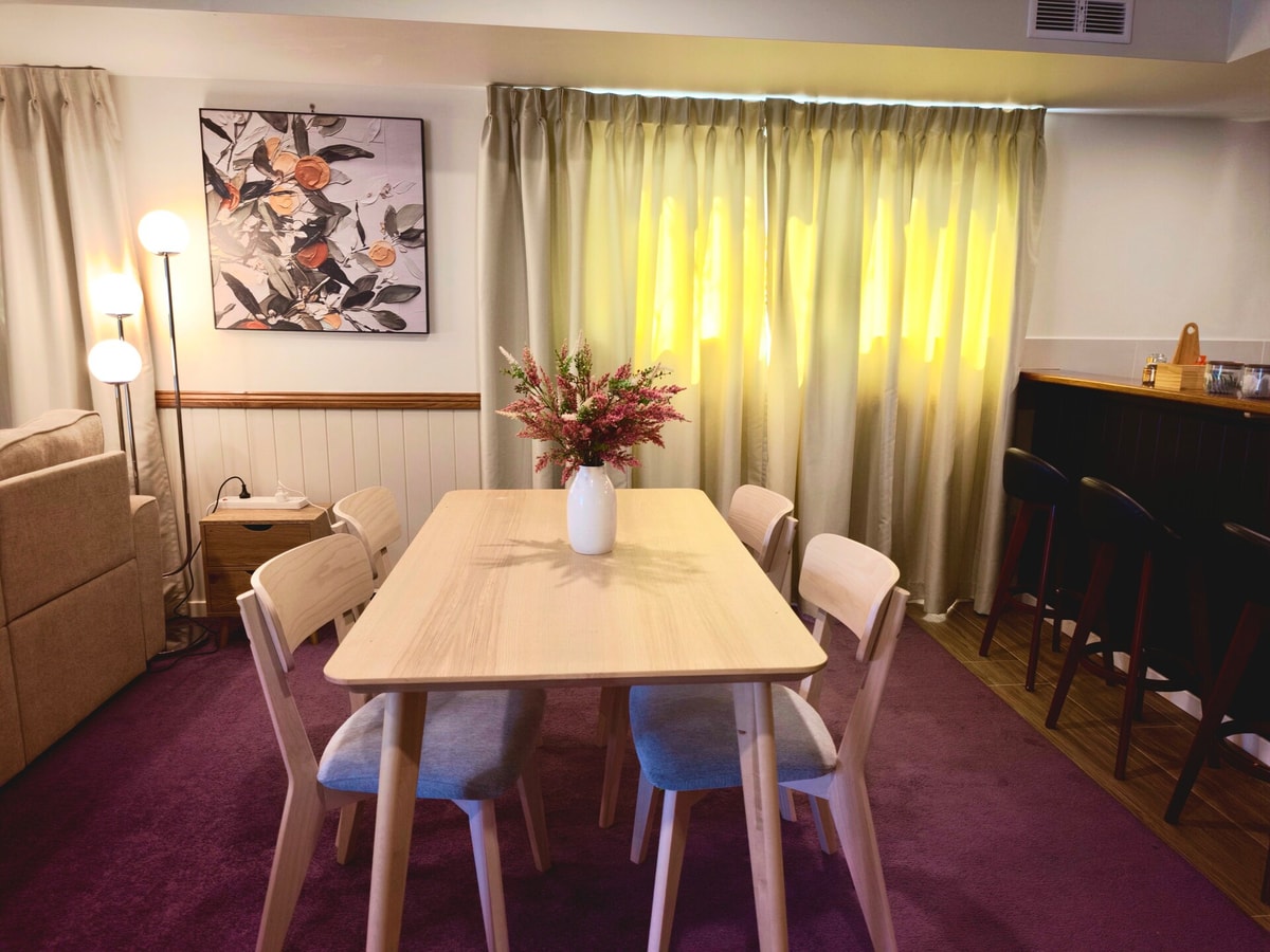 1BR Retreat Steps from Blue Mountains Highlights 3 Serain Residences