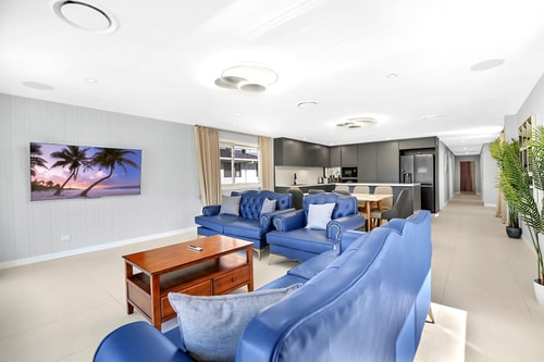Riverside Family-friendly 4Bedroom Home with Pool 12 Serain Residences