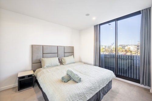 Central located 2 bedroom Apartment in Canberra 1 Serain Residences