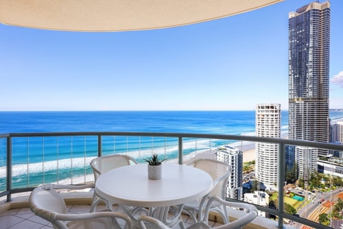 Spacious Ocean View 1-Bedroom + Parking in Surfers 1 Serain Residences