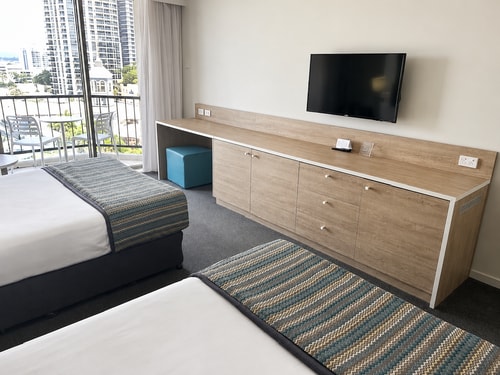 Comfy 2Double-bed Suite in Central Surfers | Max 4 1 Serain Residences