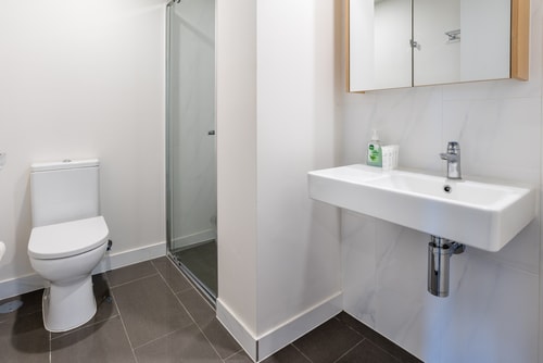 High Level 2-bedroom with Parking South Brisbane 22 Serain Residences