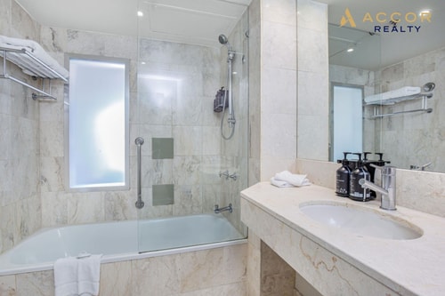 Ocean View 2 Double-bed Hotel Room On View Avenue 5 Serain Residences