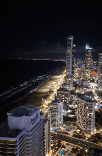 Level 42 Beachside 1BR Apartment with Ocean Views 7 Serain Residences