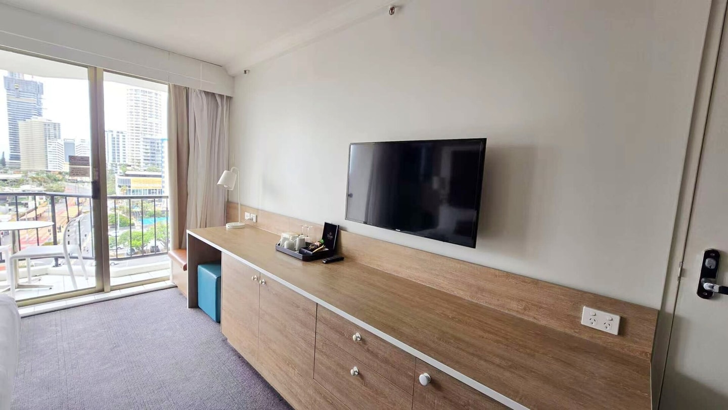 Central Located 2 Double-bed Hotel Room in Surfers 9 Serain Residences