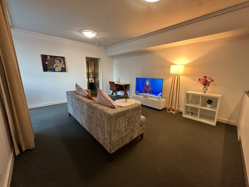 Modern CBD 2 Bedroom Apartment with Free Parking 6 Serain Residences