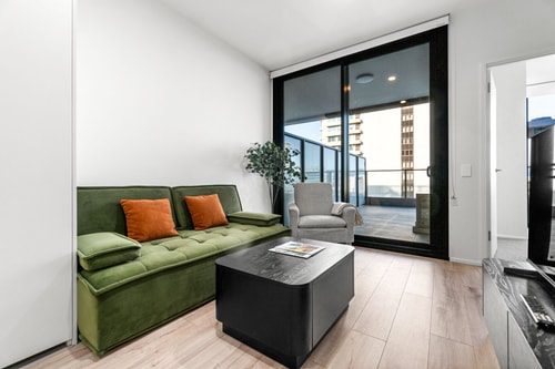 Adelaide Central 1+1 Apt | Gym | Sleeps 4 Guests 5 Serain Residences