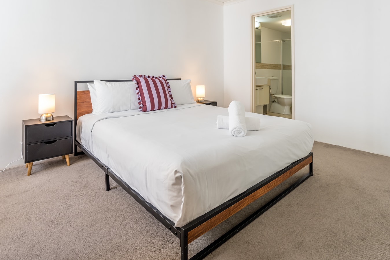Prime Loc River Glimpse 2BR Walk to CBD w/Parking 2 Serain Residences