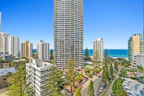 Superb Location 2 Bedroom Apartment  w/Parking 7 Serain Residences