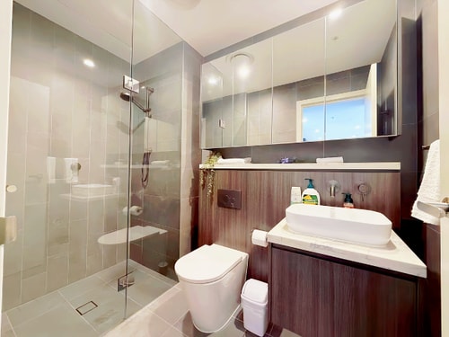 Stylish 1BR | Pool, Gym & Parking by Olympic Park 6 Serain Residences