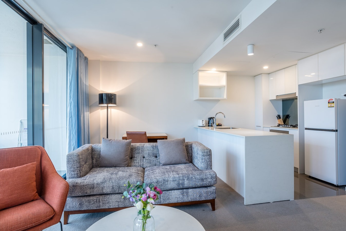 High Level 2-bedroom with Parking South Brisbane 13 Serain Residences