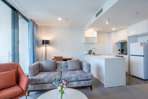 High Level 2-bedroom with Parking South Brisbane 13 Serain Residences