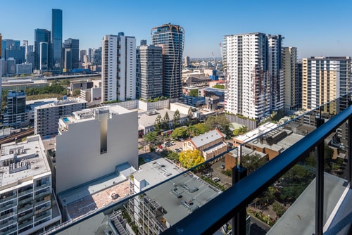 Convenient One-Bedroom Apartment in Central Area 6 Serain Residences
